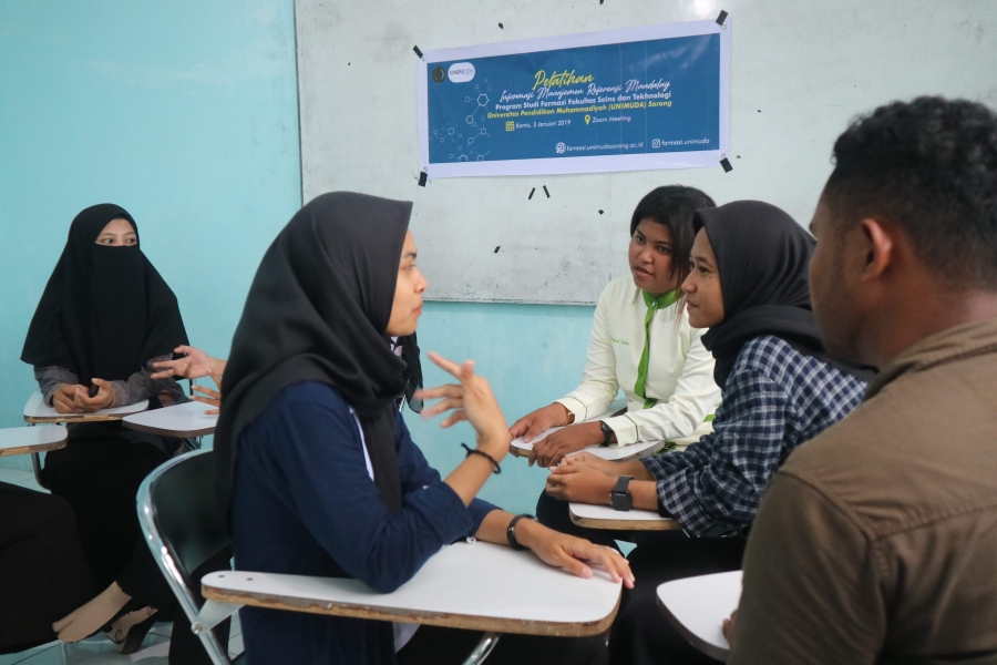FARMASI UNIMUDA SORONG GELAR PELATIHAN MENGGUNAKAN MANDALAY